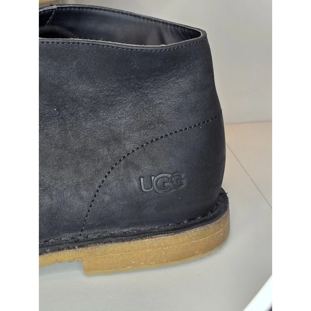 UGG Men's Black Leather Chukka Boots Size 13 (EU 46) F20019D